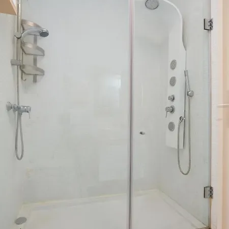 Host In Olivenca Guest house *